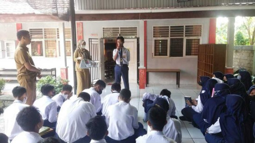 LIterasi Sekolah; Membaca Hening