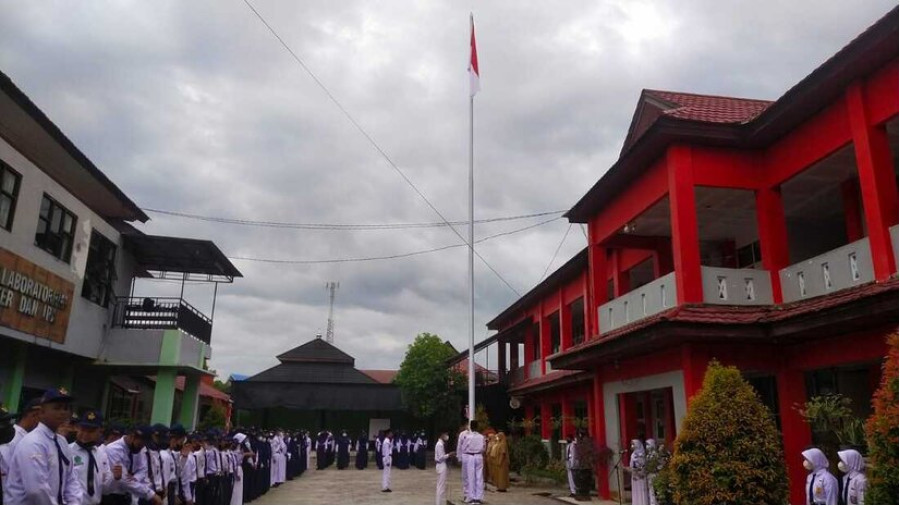 Halaman Sekolah